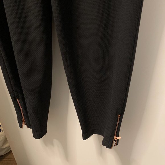 Ted Baker Toriil Ruffled Cold Shoulder Jumpsuit Size 4 - Picture 7 of 8